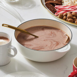 Holly Collection Traditional Round Saucier